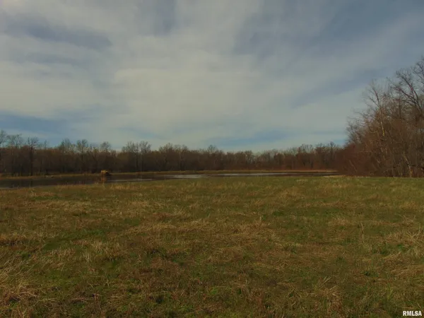 $220,000 | 11339 Plumville Road, Marion, IL 62959
