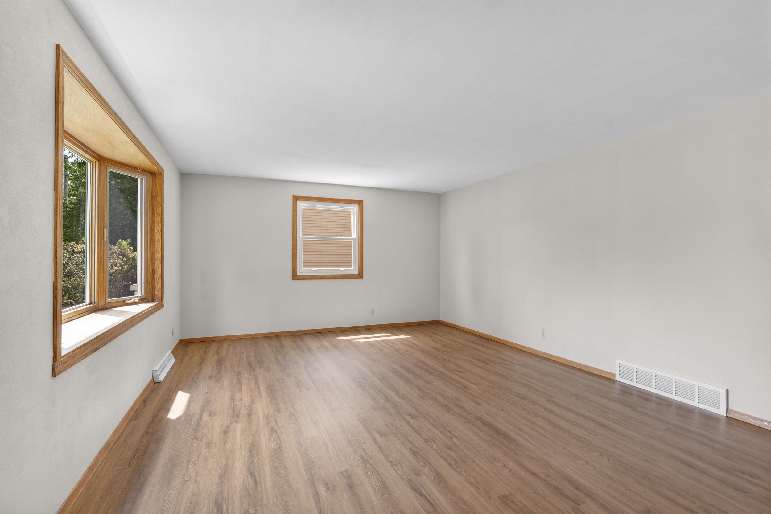 1136 West Roberts Avenue Appleton, WI 54914 - Photo 7 of 58