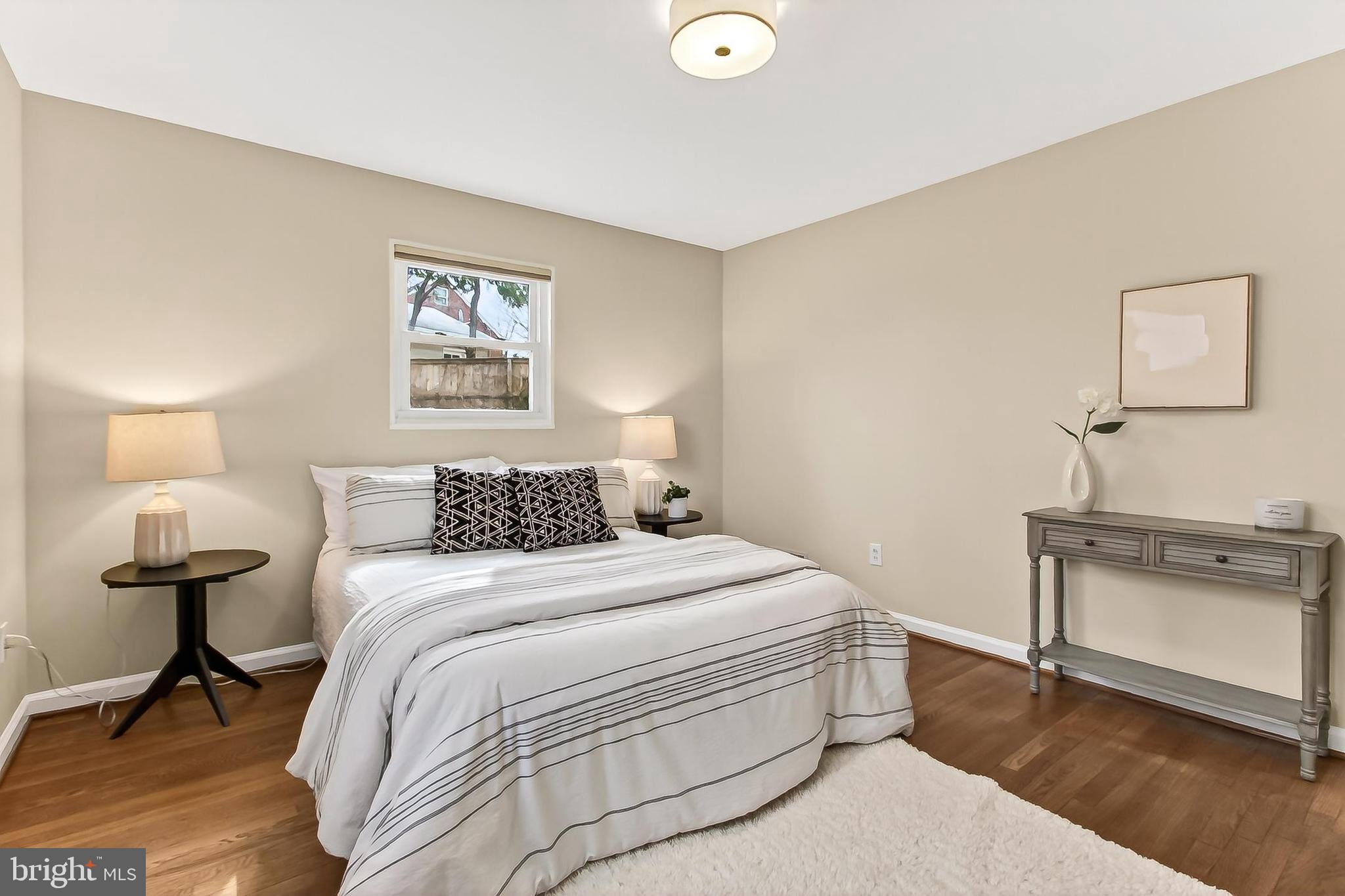 905 North McKinley Road Arlington, VA 22205 - Photo 18 of 32