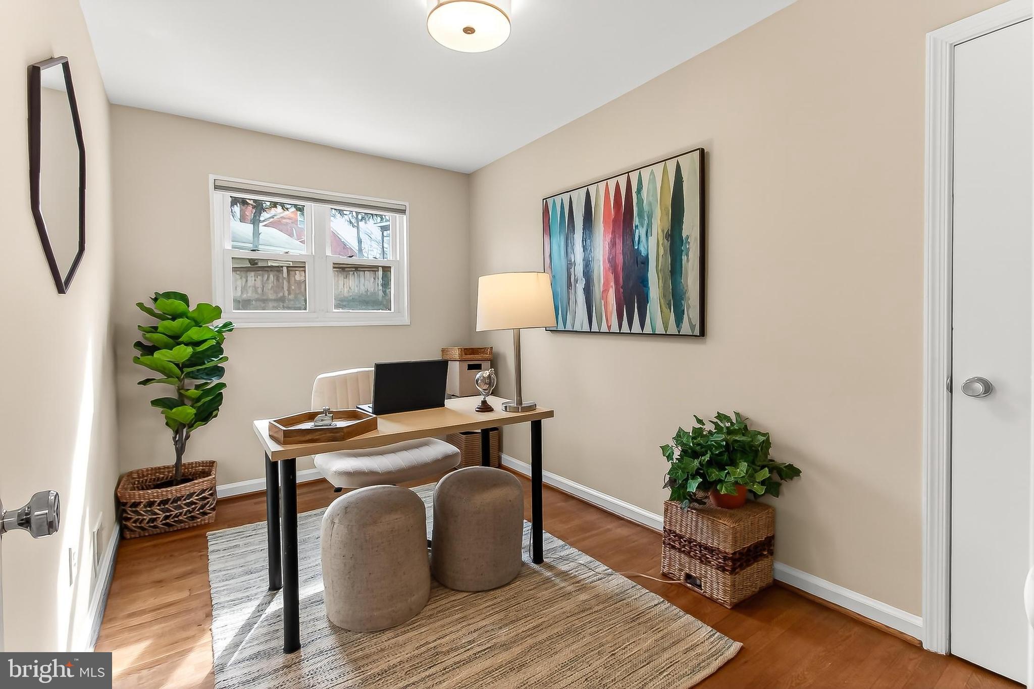 905 North McKinley Road Arlington, VA 22205 - Photo 20 of 32