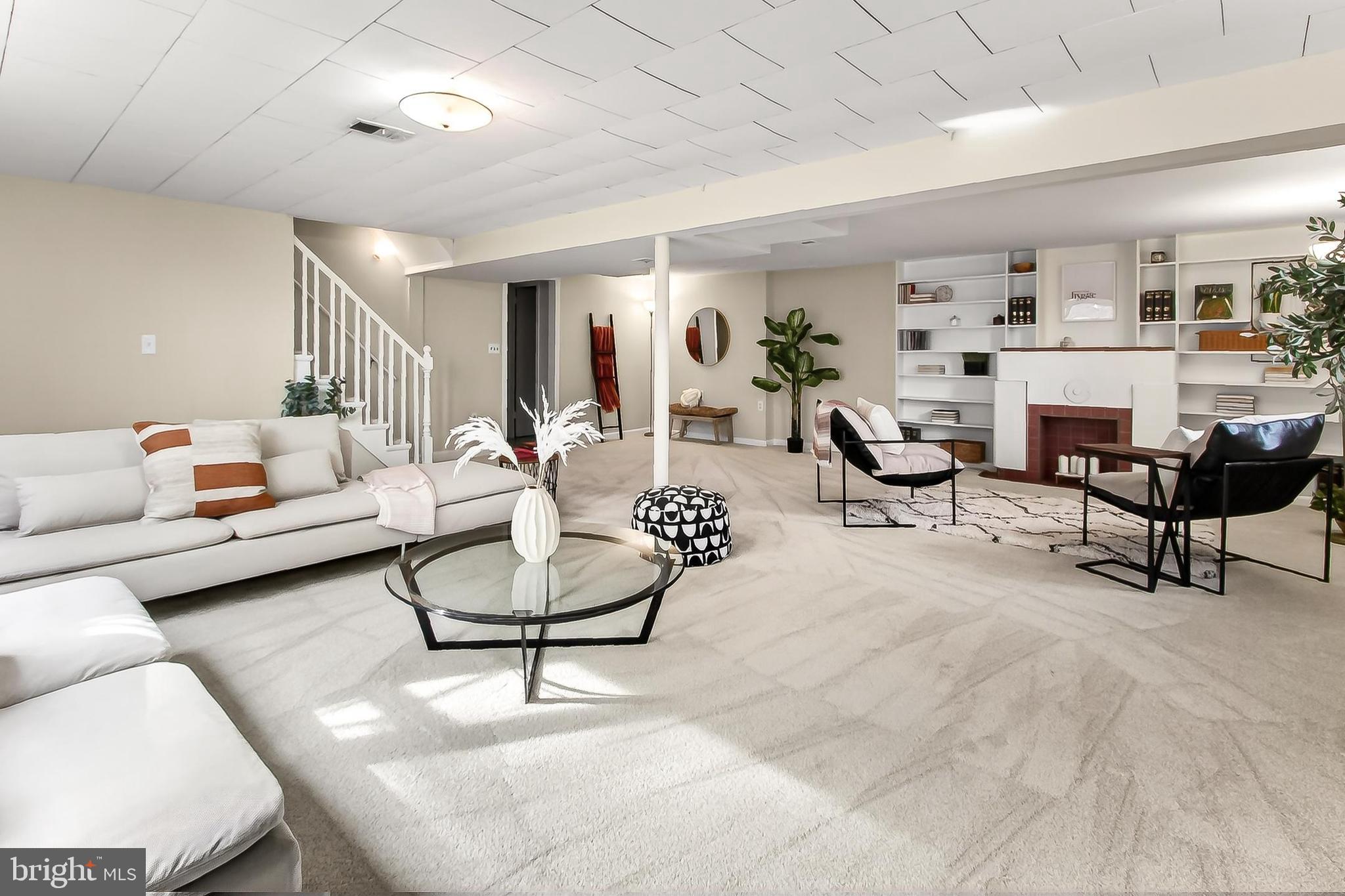 905 North McKinley Road Arlington, VA 22205 - Photo 25 of 32