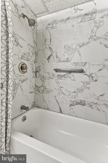 $864,000 | 905 North McKinley Road, Arlington, VA 22205