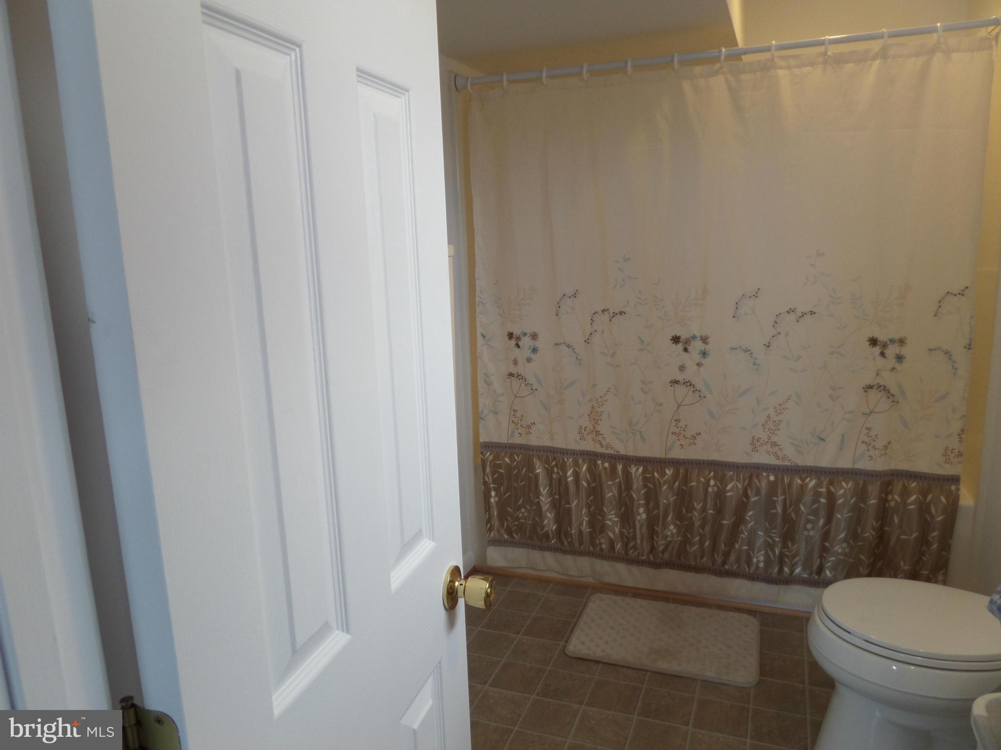 12808 Penn Shop Road Mount Airy, MD 21771 - Photo 13 of 24 Bath