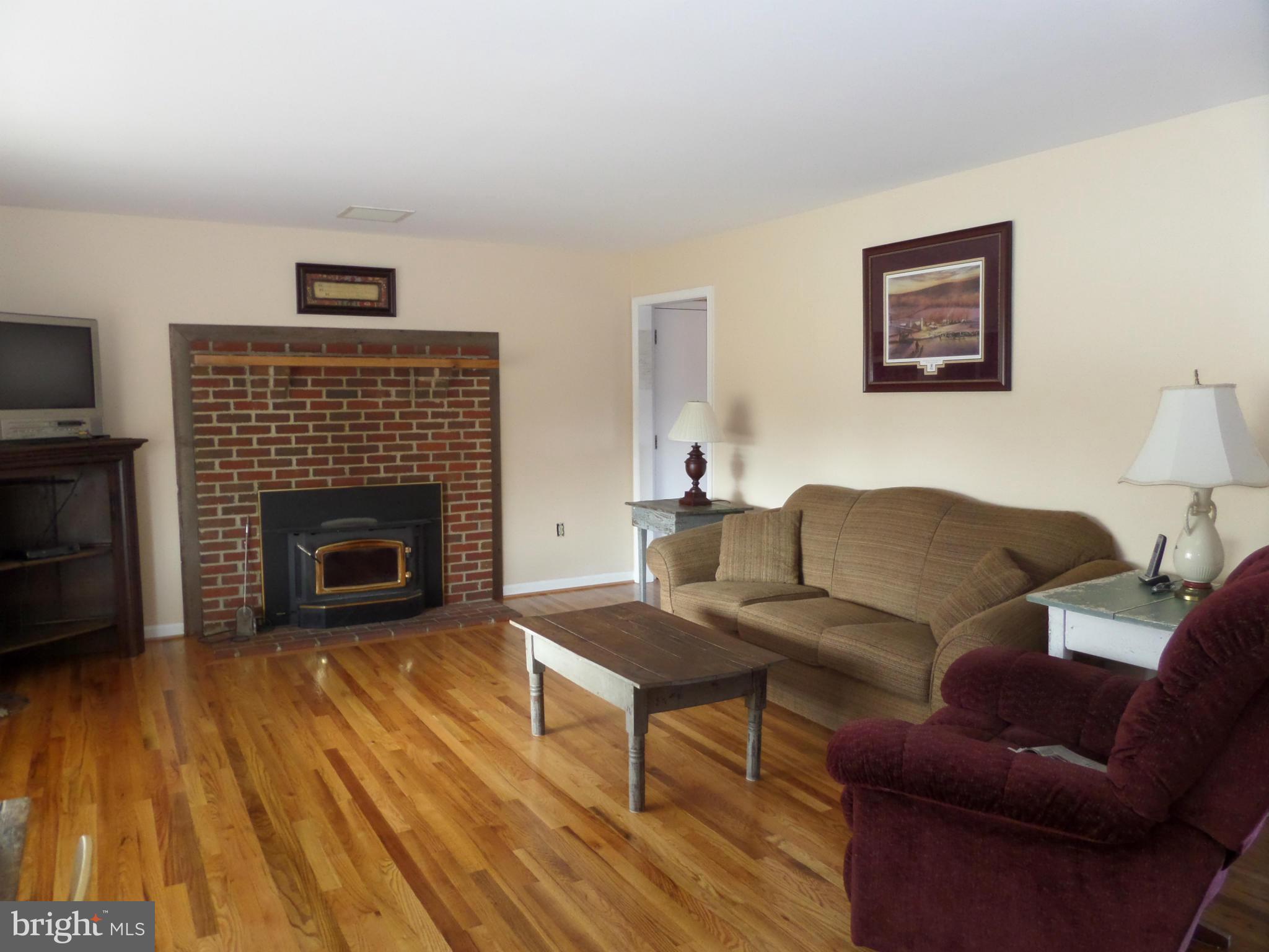 12808 Penn Shop Road Mount Airy, MD 21771 - Photo 7 of 24 Family Room