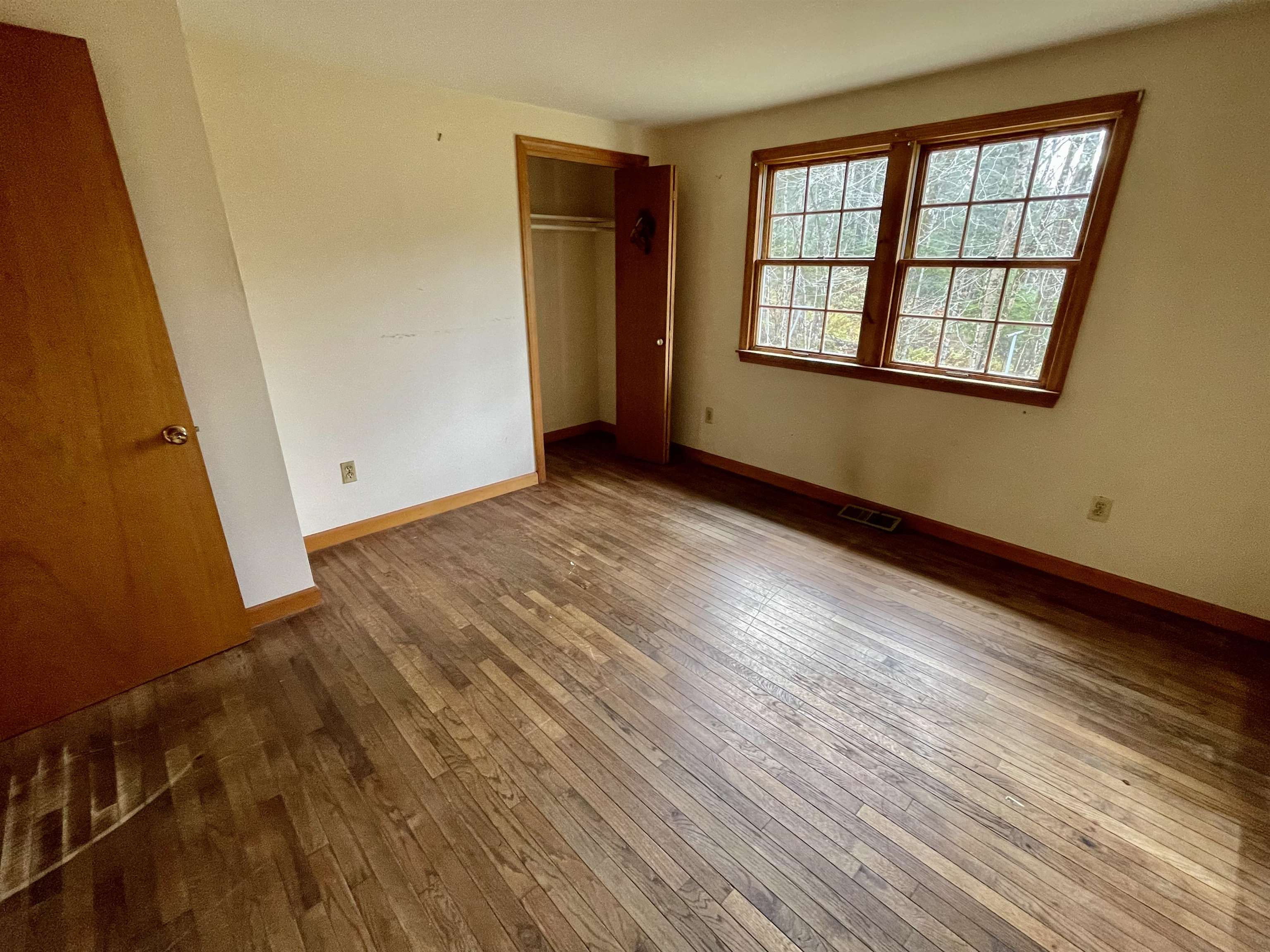 460 Brown Farm Road Lyndon, VT 05851 - Photo 5 of 40 Gallery Image 5