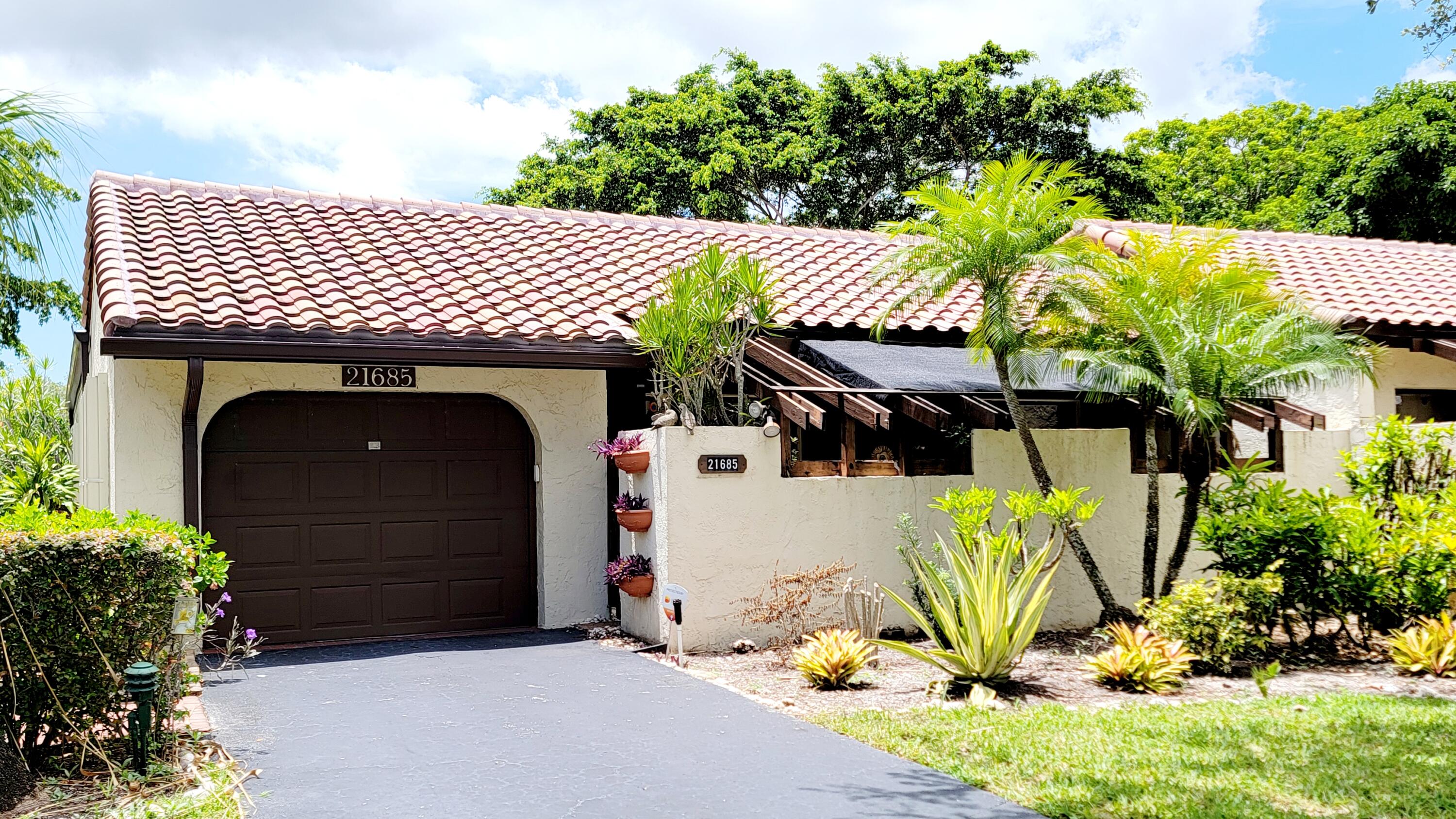 21685 Arriba Real, Unit 23A Boca Raton, FL 33433 - Photo 1 of 27 2