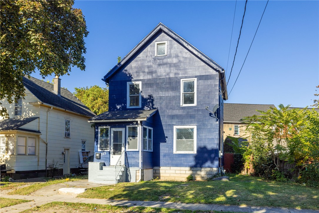 223 Cummings Street Rochester, NY 14609 - Photo 1 of 22