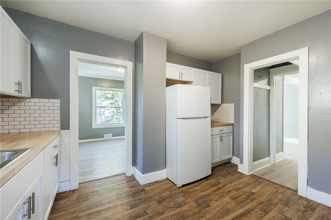 223 Cummings Street Rochester, NY 14609 - Photo 13 of 22 kitchen