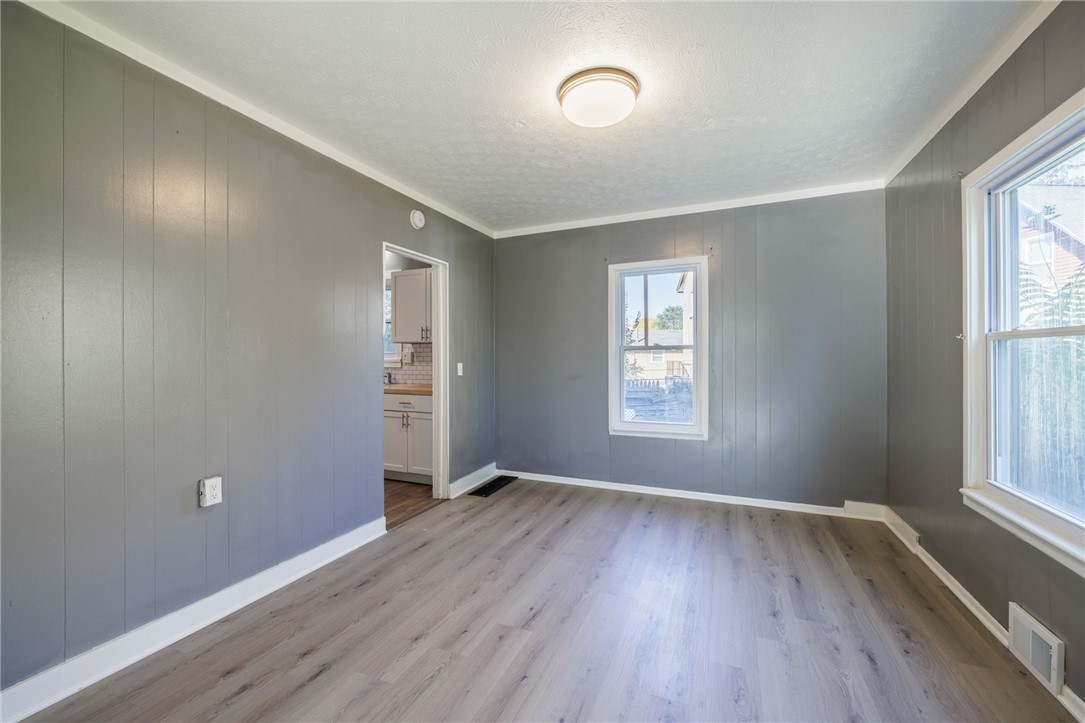 223 Cummings Street Rochester, NY 14609 - Photo 8 of 22 dining room