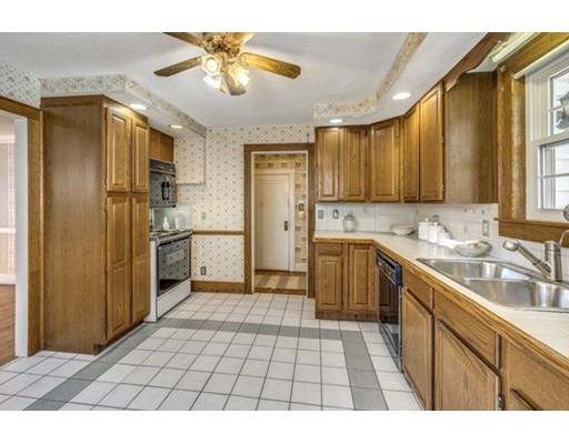 100 Lorimer Road Belmont, MA 02478 - Photo 11 of 30 Gallery Image 11