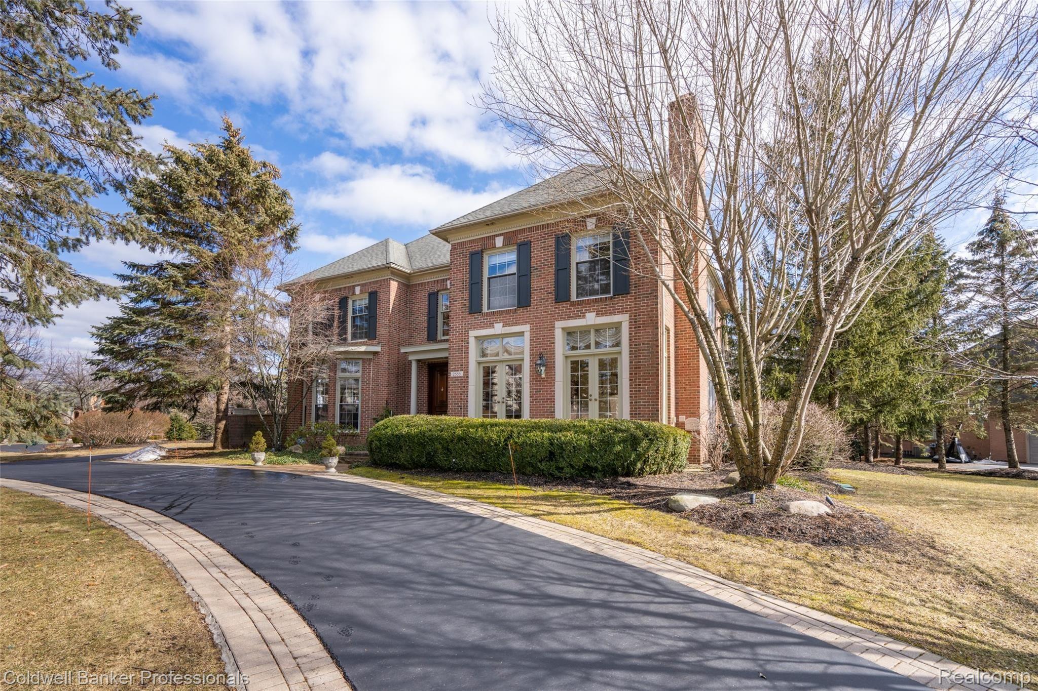 2555 Golf Crest Dr RHills-2.jpg