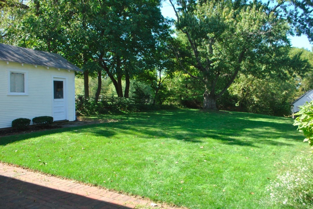 305 North Burnett Road Springfield, OH 45503 - Photo 7 of 27 Gallery Image 7