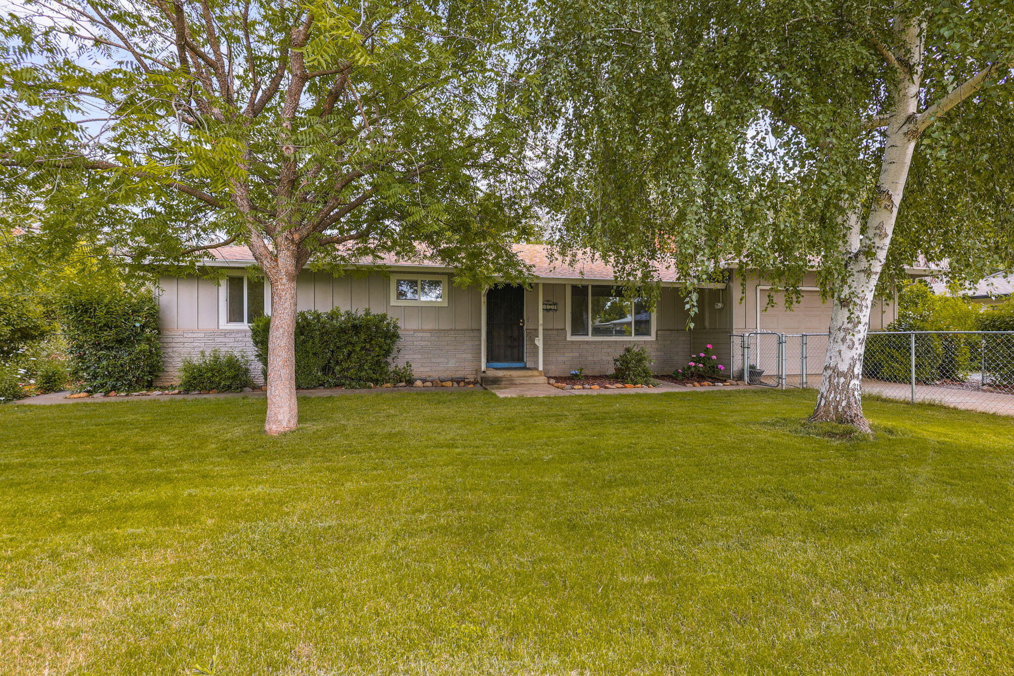 3071 Marmac Road Anderson, CA 96007 - Photo 1 of 28 Front of House