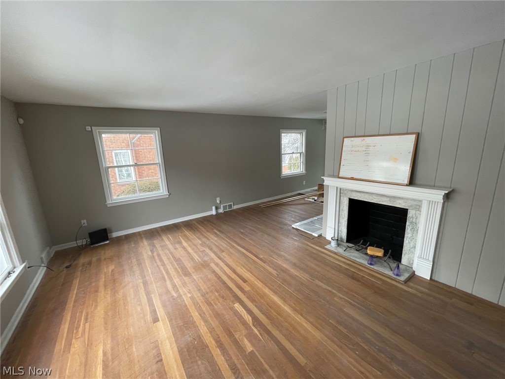 3417 Rumson Road Cleveland, OH 44118 - Photo 2 of 17