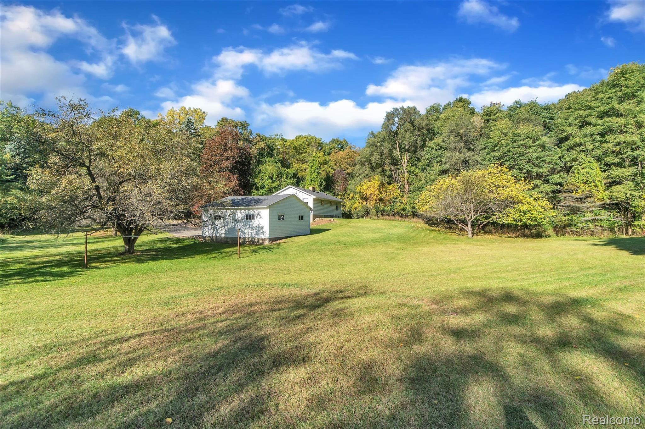 3200 Sexton Road Howell, MI 48843 - Photo 25 of 35 So much room for all your favorite activities
