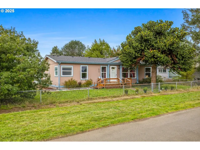 $375,000 | 620 North Bay Street, Waldport, OR 97394
