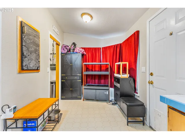 $375,000 | 620 North Bay Street, Waldport, OR 97394