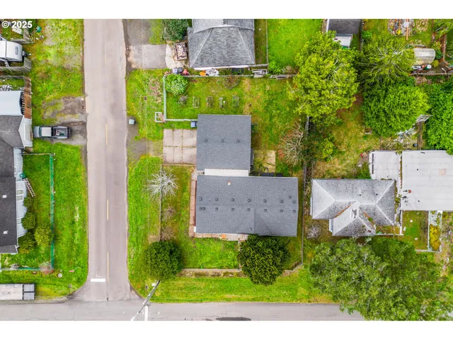 $375,000 | 620 North Bay Street, Waldport, OR 97394