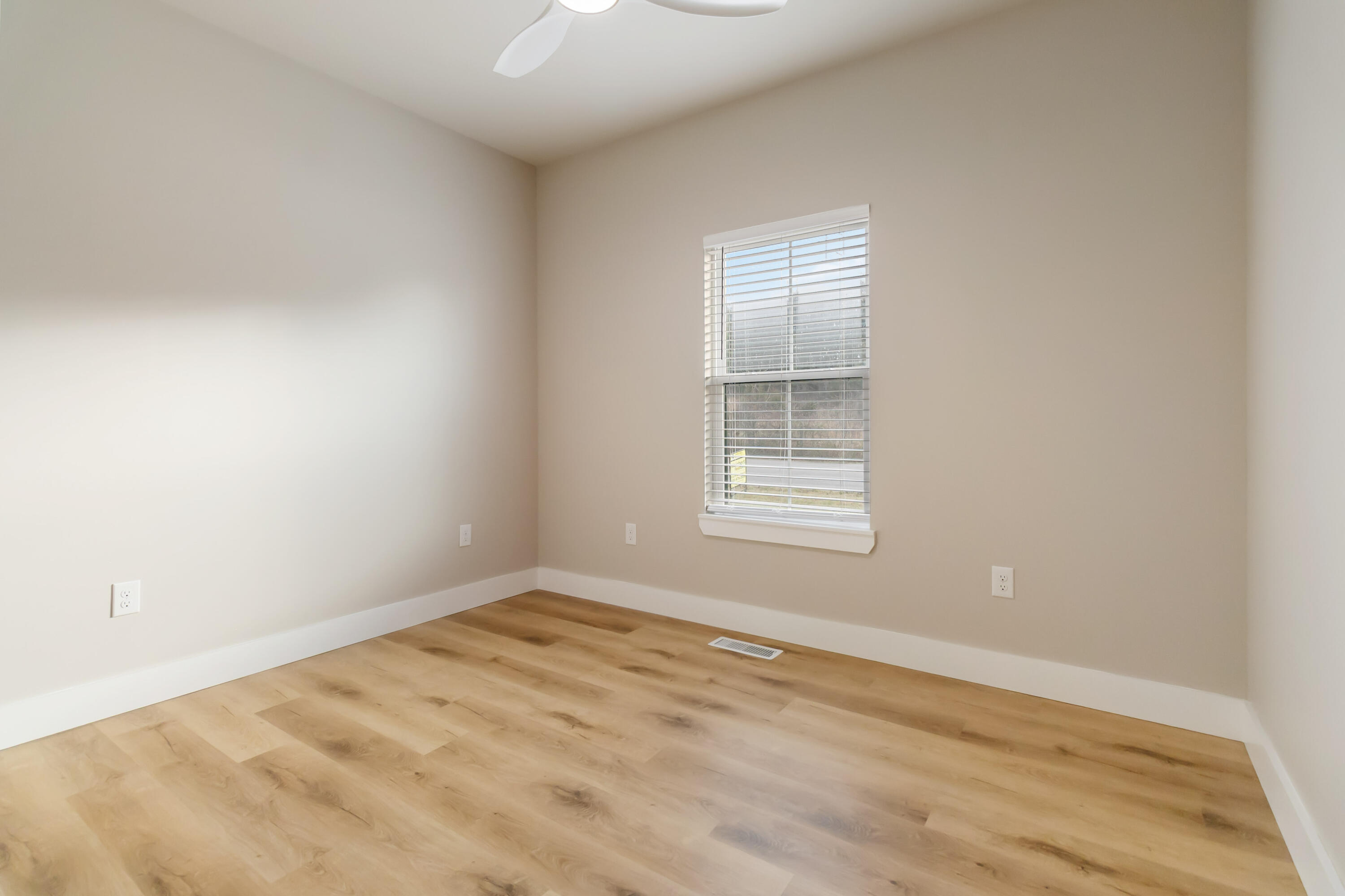 1129 Dahl Road Somerset, KY 42503 - Photo 32 of 45 030