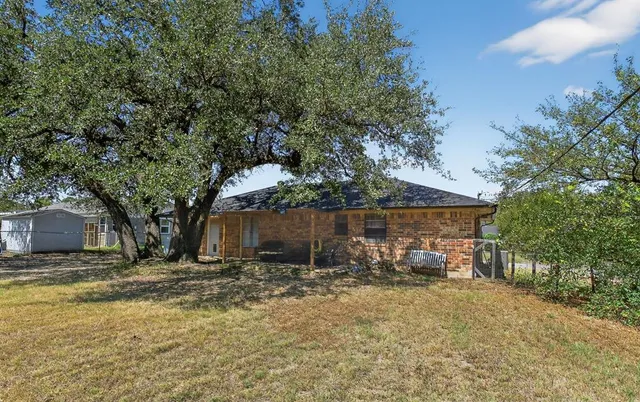 $1,800 | 604 Fegan Street, Weatherford, TX 76086