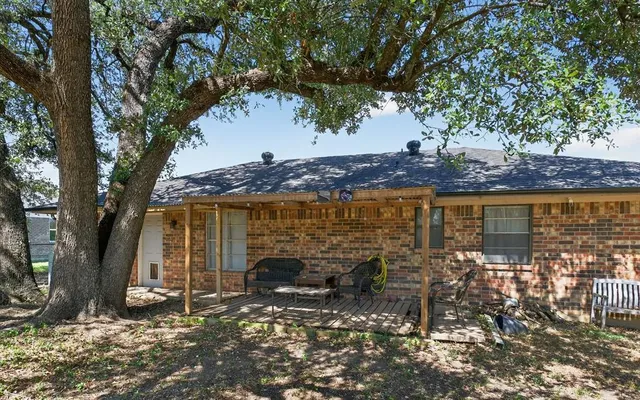 $1,800 | 604 Fegan Street, Weatherford, TX 76086