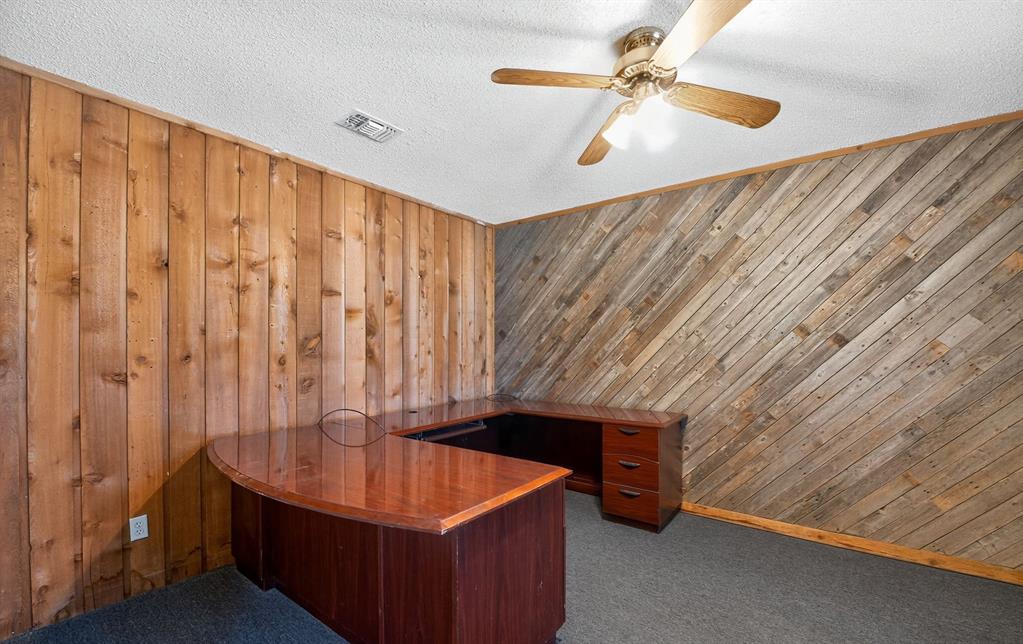 604 Fegan Street Weatherford, TX 76086 - Photo 8 of 36 a view of room with ceiling fan
