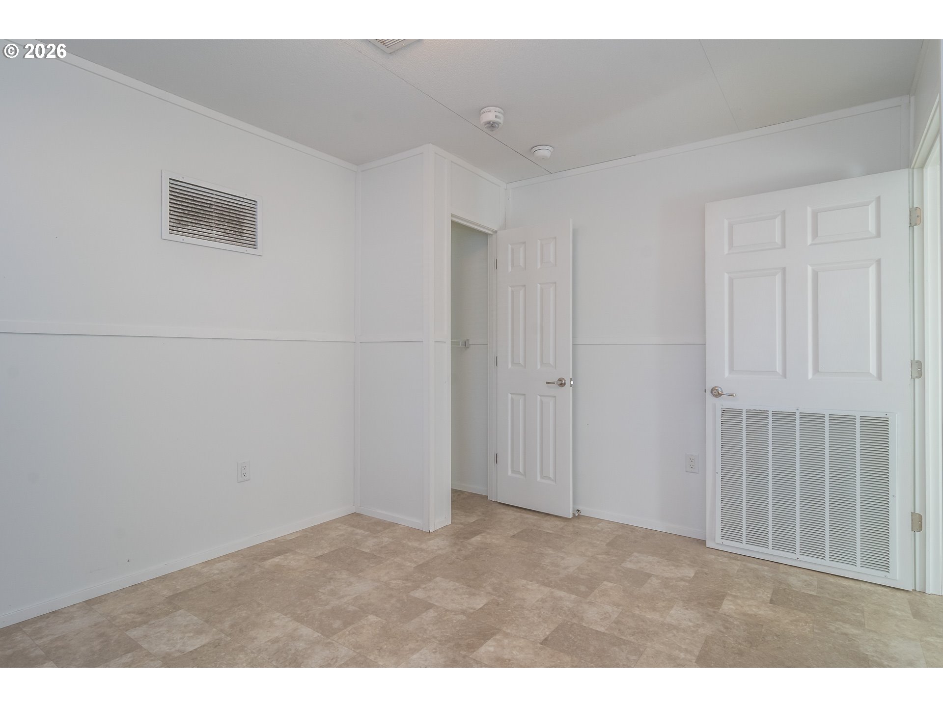 5000 Northeast Stephens Street, Unit 40 Roseburg, OR 97470 - Photo 25 of 27 a view of an empty room
