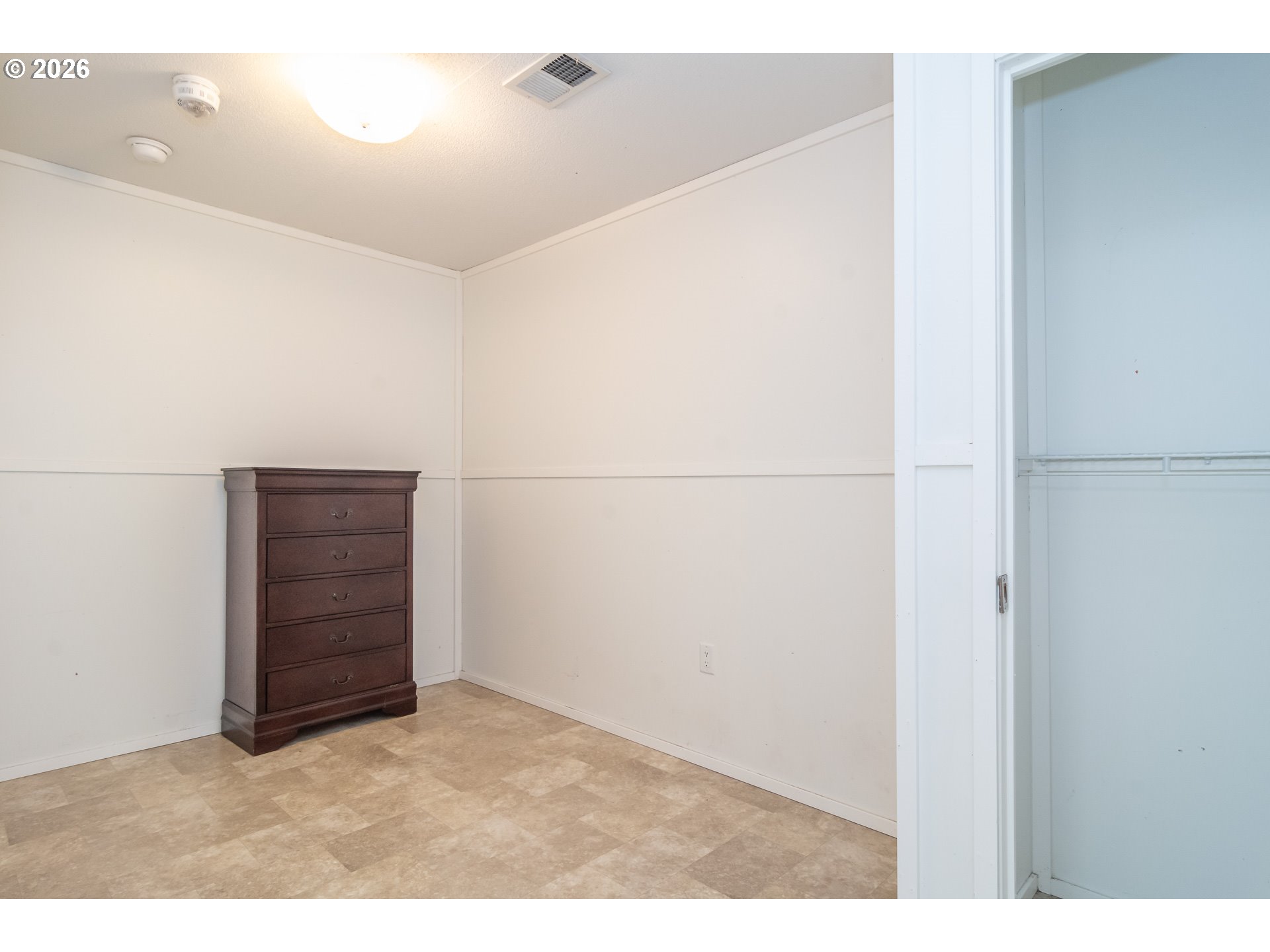 5000 Northeast Stephens Street, Unit 40 Roseburg, OR 97470 - Photo 10 of 27 a view of small space