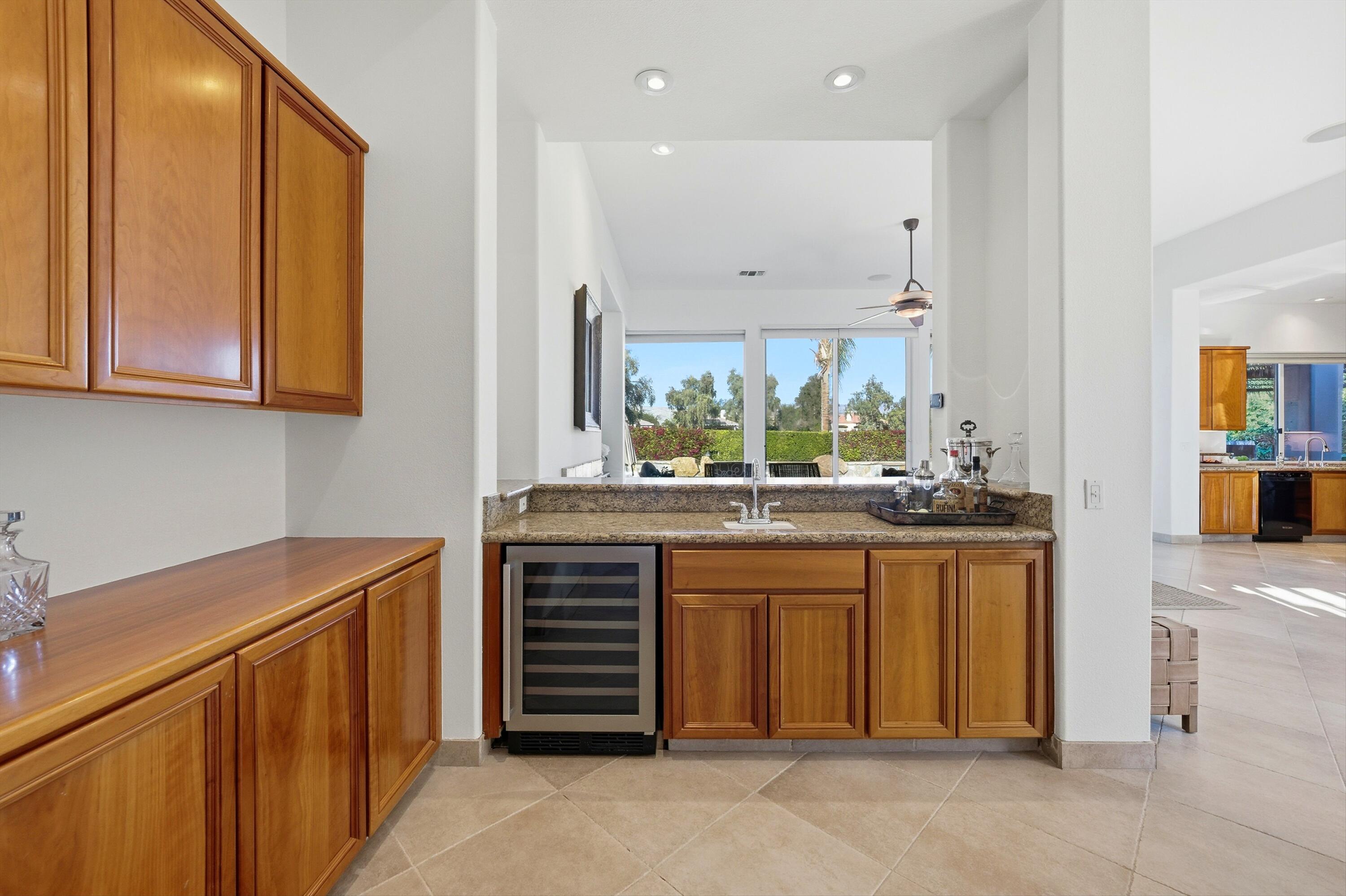 261 Loch Lomond Road Rancho Mirage, CA 92270 - Photo 22 of 67 37-Photo-37