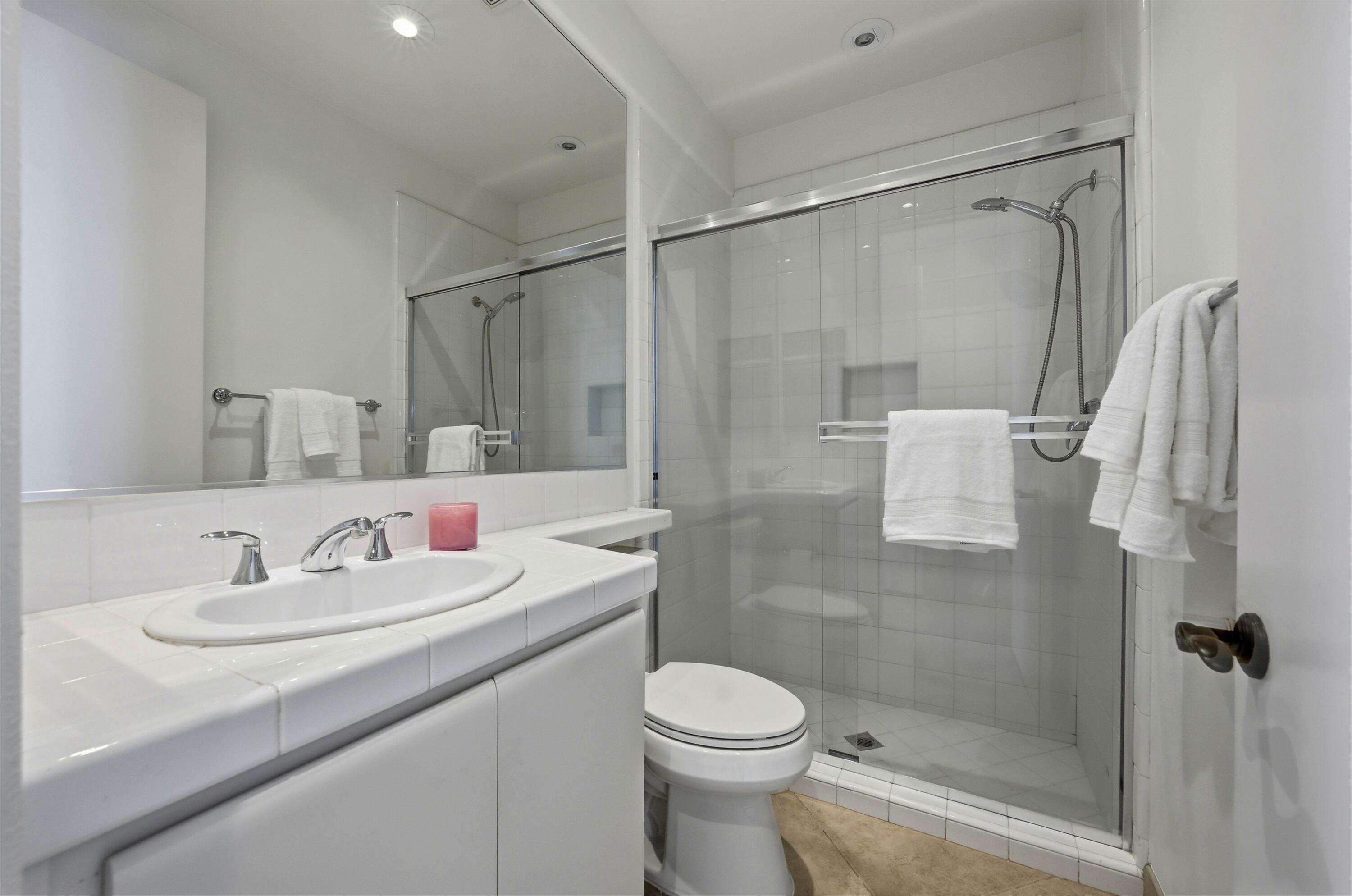 261 Loch Lomond Road Rancho Mirage, CA 92270 - Photo 29 of 67 44-Photo-44