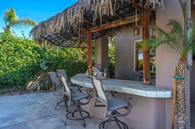 $1,299,000 | 261 Loch Lomond Road, Rancho Mirage, CA 92270