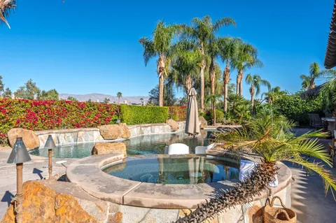$1,299,000 | 261 Loch Lomond Road, Rancho Mirage, CA 92270