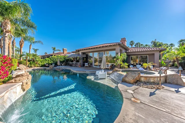 $1,299,000 | 261 Loch Lomond Road, Rancho Mirage, CA 92270