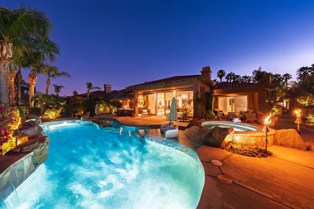 $1,299,000 | 261 Loch Lomond Road, Rancho Mirage, CA 92270