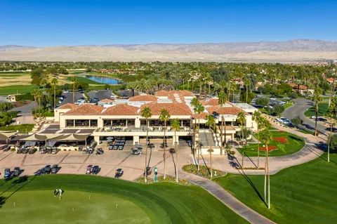 $1,299,000 | 261 Loch Lomond Road, Rancho Mirage, CA 92270