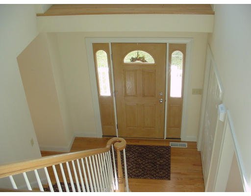 40 Montgomery Road Southampton, MA 01073 - Photo 4 of 19 Gallery Image 4