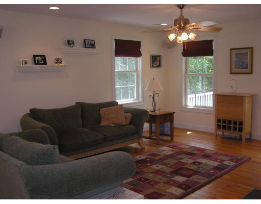 40 Montgomery Road Southampton, MA 01073 - Photo 8 of 19 Gallery Image 8