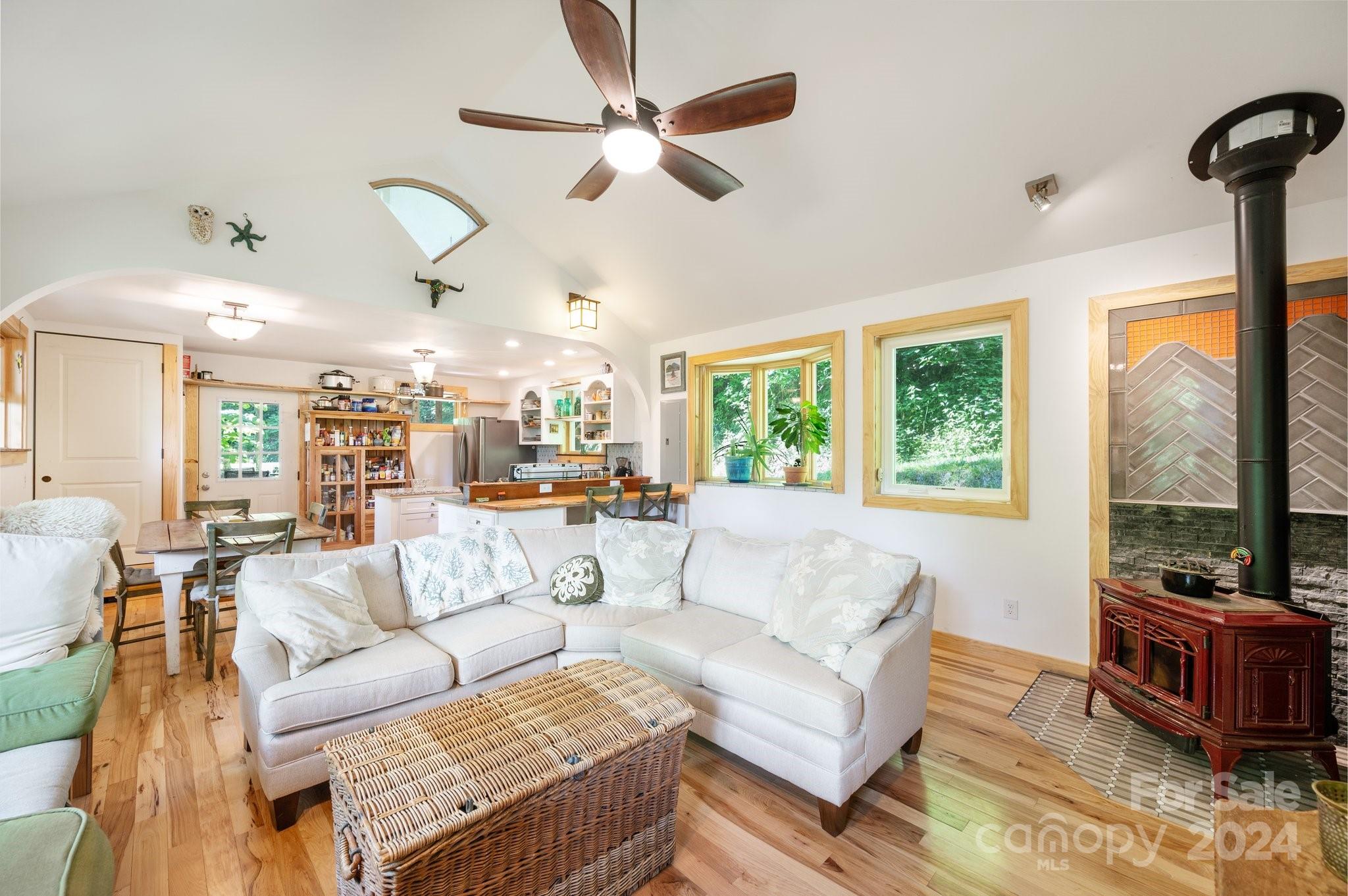 62 Will Campbell Road Swannanoa, NC 28778 - Photo 8 of 41 Gallery Image 8