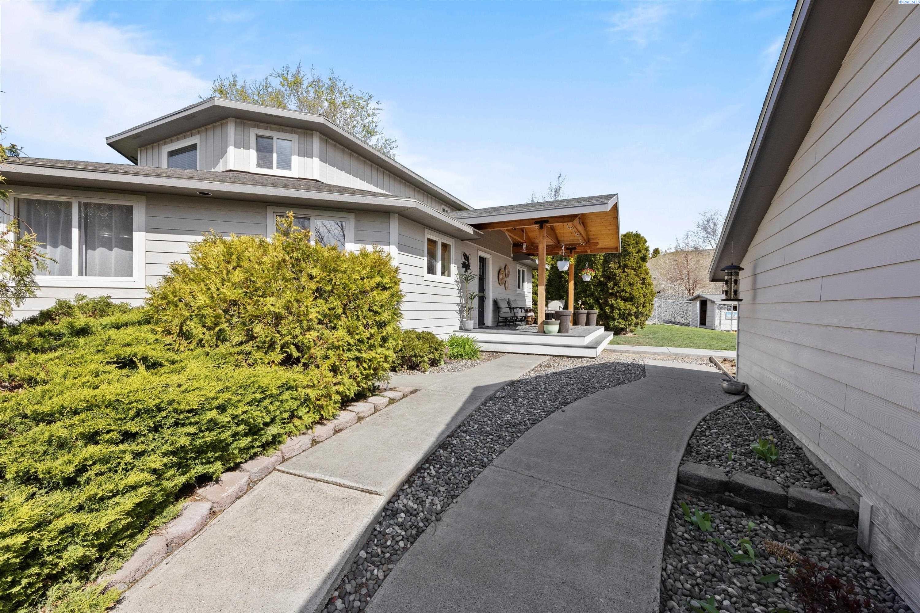 99304 East Clover Road Kennewick, WA 99338 - Photo 3 of 41 Gallery Image 3