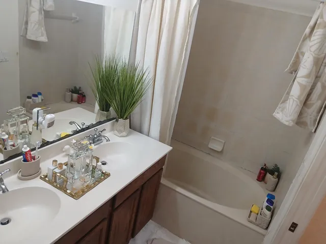 $415,000 | 21135 Northwest 14th Place, Unit 3, Miami Gardens, FL 33169