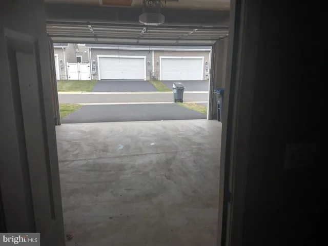 $3,500 | 21129 Ashburn Heights Drive, Ashburn, VA 20148