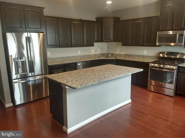 $3,400 | 21129 Ashburn Heights Drive, Ashburn, VA 20148