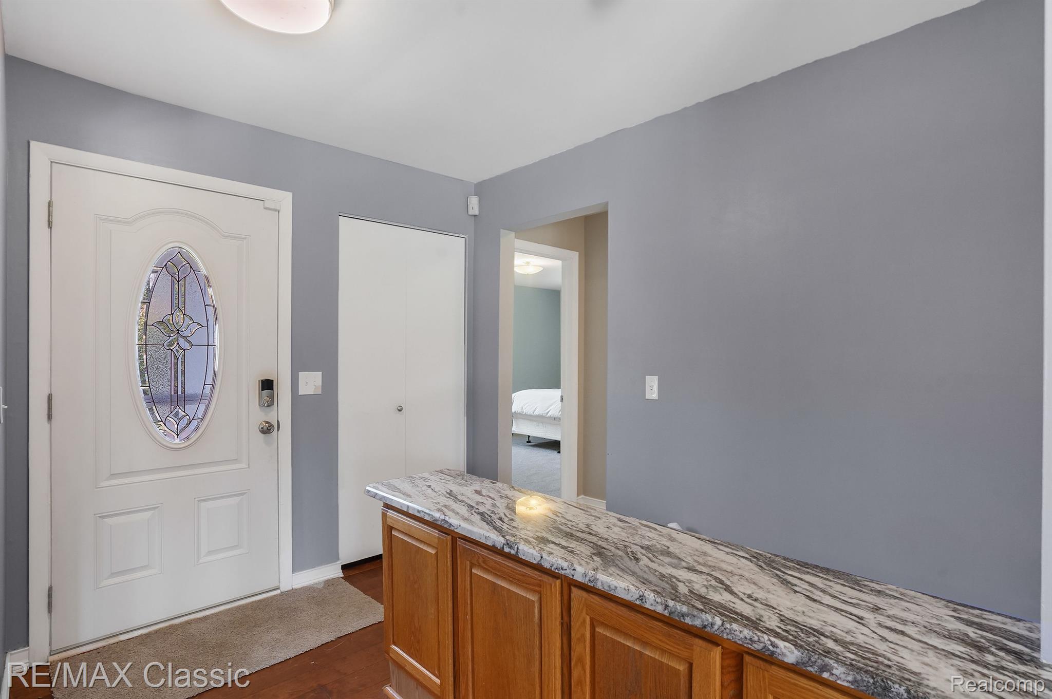 516 Decker Road Walled Lake, MI 48390 - Photo 8 of 24 Gallery Image 8
