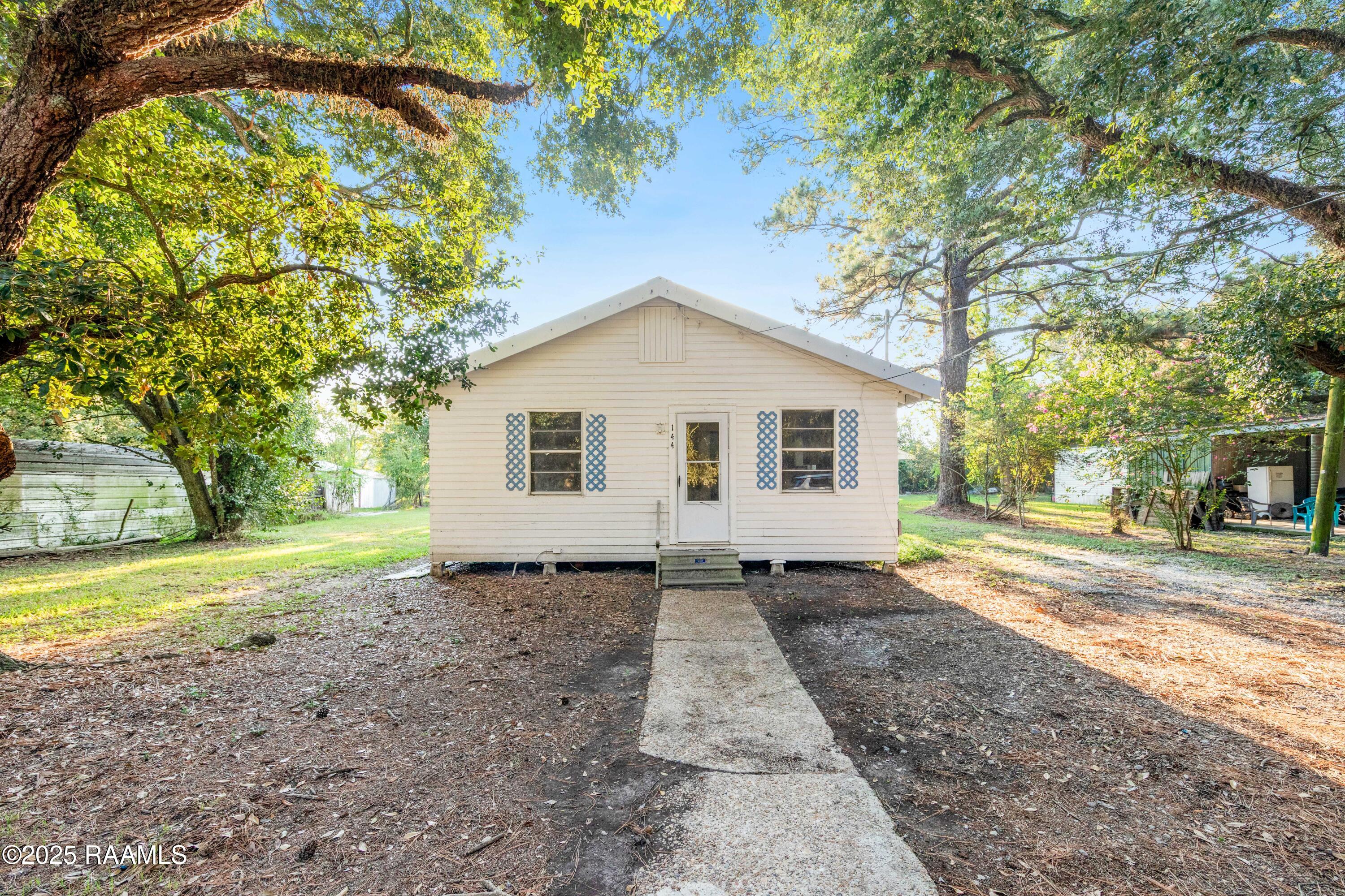 144 Hanks Pond Road Crowley, LA 70526 - Photo 1 of 35 144HanksPond-1