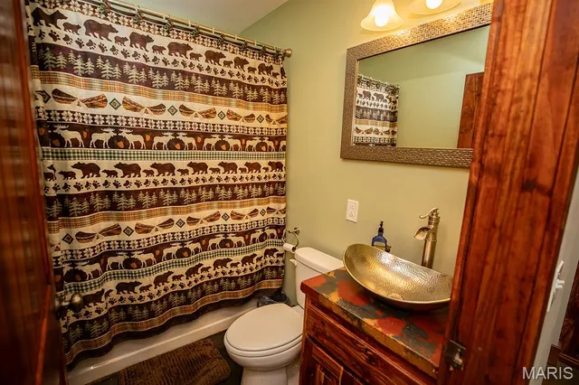 $564,900 | 4710 Pike 451, Curryville, MO 63339