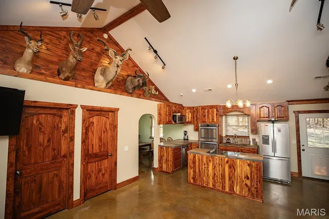 $564,900 | 4710 Pike 451, Curryville, MO 63339