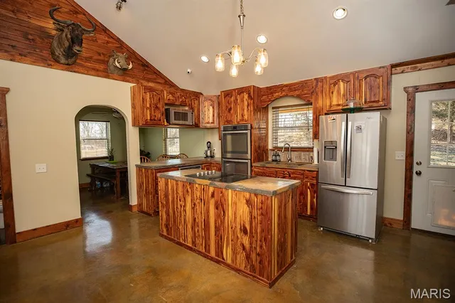 $564,900 | 4710 Pike 451, Curryville, MO 63339