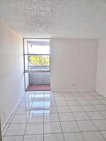 $1,475 | 2017 Northwest 46th Avenue, Unit 409A, Lauderhill, FL 33313