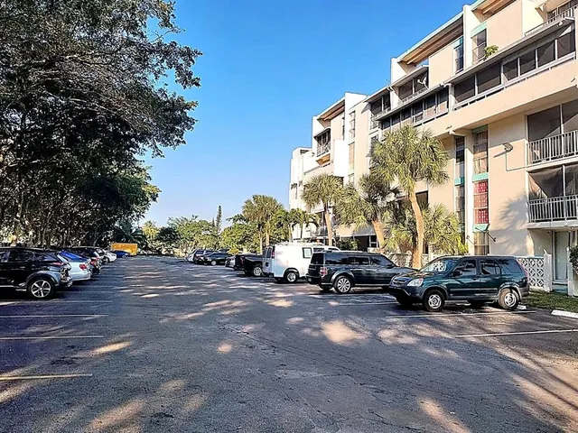 $1,475 | 2017 Northwest 46th Avenue, Unit 409A, Lauderhill, FL 33313