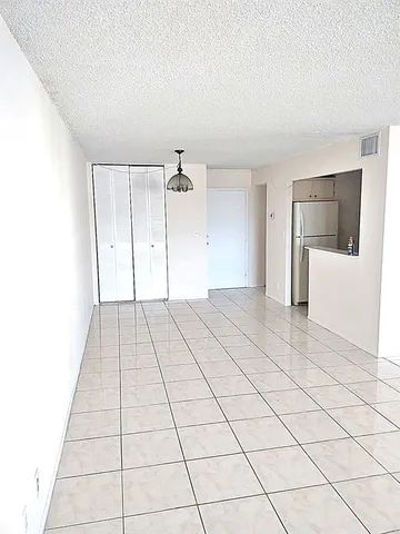 $1,475 | 2017 Northwest 46th Avenue, Unit 409A, Lauderhill, FL 33313